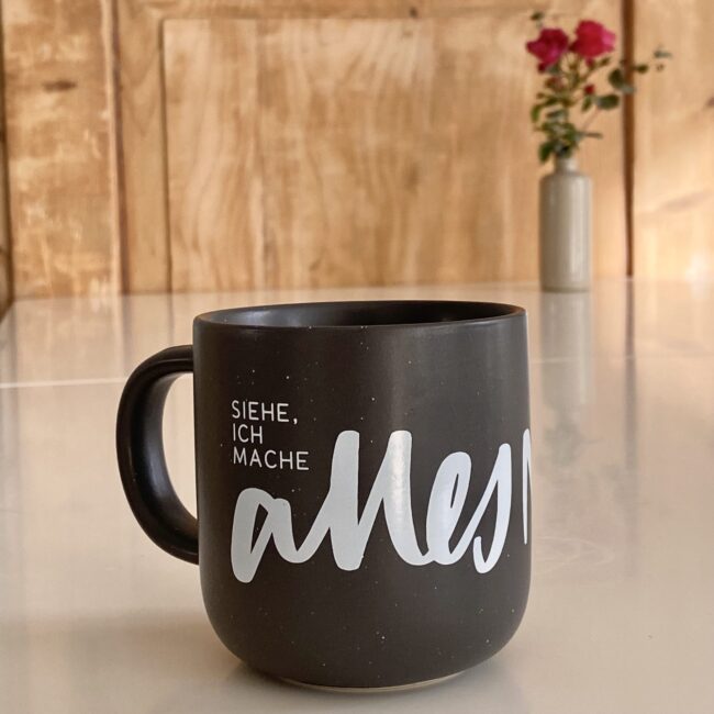 Tasse „alles neu“ Anthrazit | Jahreslosung 26